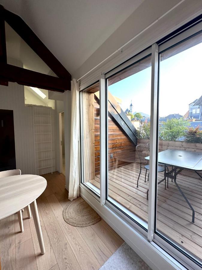 Ecrin De Calme Avec Terrasse Apartment Chambery Bagian luar foto